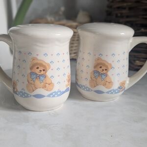 Vintage Tienshan Theodore Country Bear Salt And Pepper Shakers